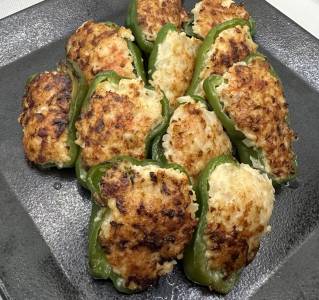 ピーマンのえび肉詰め