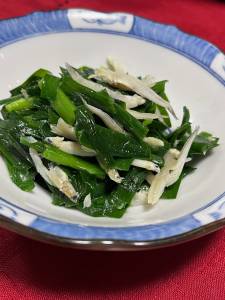 にらとカリカリじゃこ炒め