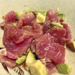 まぐろとアボカドのあえ物