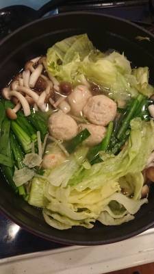 鶏だんごの簡単エスニック鍋