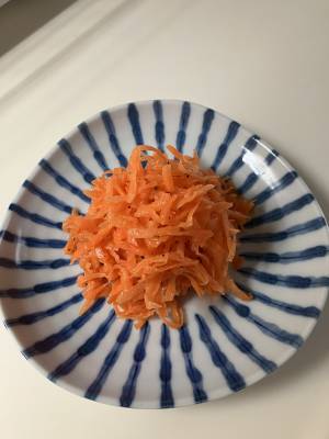 にんじんのマスタードサラダ