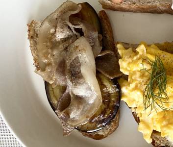 豚肉となすのサンド