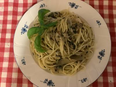 バジルとあさりのスパゲッティ