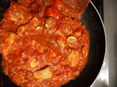かじきと豆のトマトカレー煮