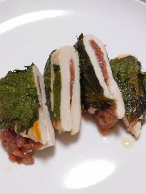 鶏ささ身の梅肉はさみ焼き