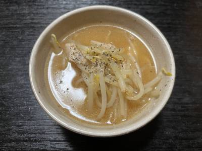 もやし豚汁