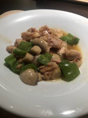 マッシュルームと鶏もも肉の香味蒸し