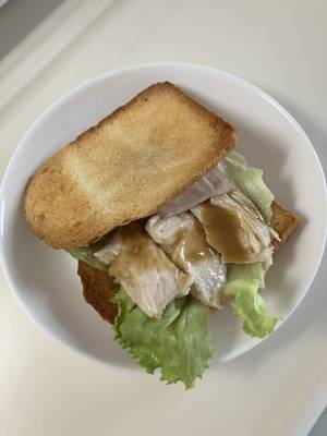 ハニーマスタードチキンサンド