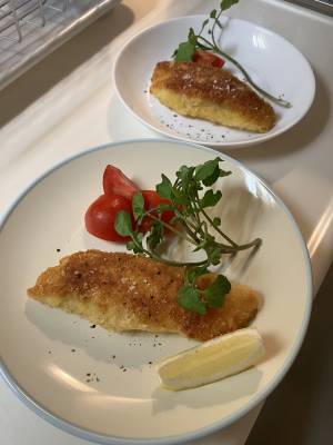 白身魚のミラノ風カツレツ