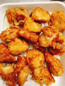 鶏のから揚げ