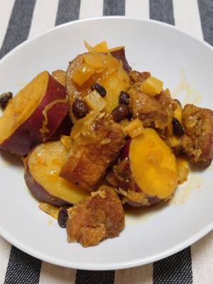 さつまいもとチキンのパイナップルカレー煮
