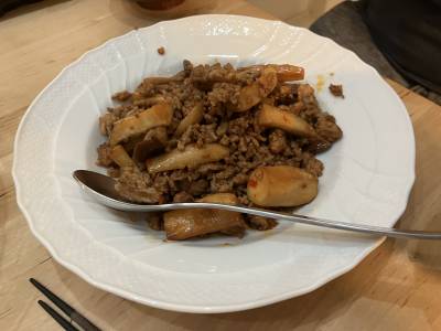 エリンギとひき肉のピリ辛炒め
