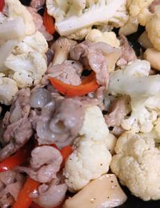 豚肉とカリフラワーの甘酢炒め