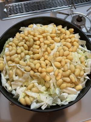 キャベツと大豆のビネガー煮