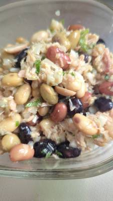 カラフルビーンズサラダ