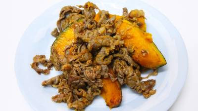 冷凍かぼちゃと牛肉のバターじょうゆ炒め