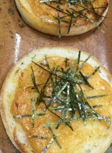 豆のトマトグラタンとたらこバタートースト