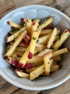 さつまいもとねぎのオイスターソース炒め