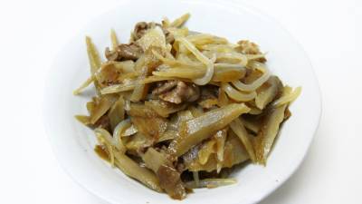 ごぼうと糸こんにゃくの炒め煮