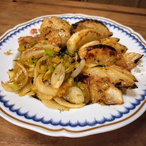 かぶと鶏むね肉のレモンナムプラー炒め