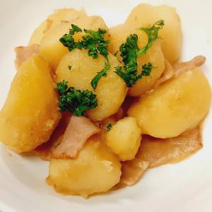 じゃがいもとベーコンの煮ころがし