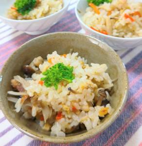 五目炊き込みご飯
