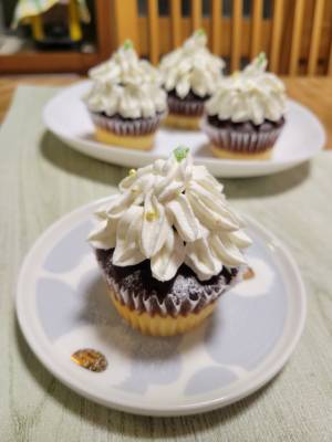 クリスマスツリーのカップケーキ