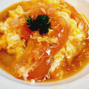 トマトと卵のオイスターあんかけ