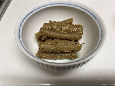 たたきごぼう 黒こしょう風味