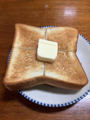 食パンのトースト