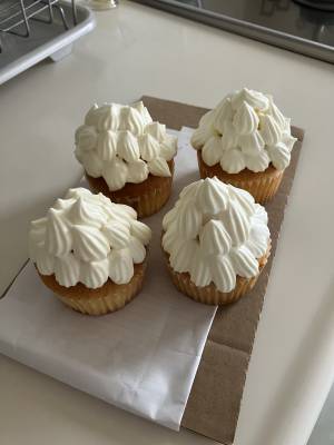 クリスマスツリーのカップケーキ