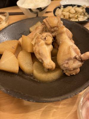 鶏手羽と大根のオイスターソース煮