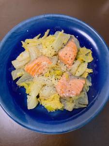 白菜とさけのみそバターフライパン蒸し