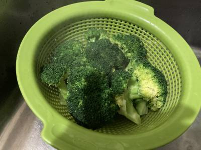 ゆでブロッコリ
