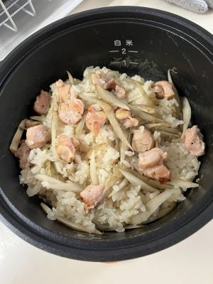 ごぼうと鶏肉の炊き込みご飯