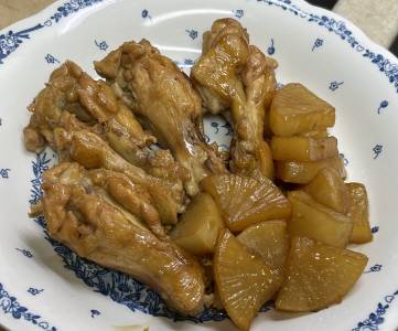 鶏手羽と大根のオイスターソース煮