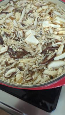 きのこスープ鍋