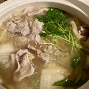 ブロッコリーと豚バラの春雨鍋