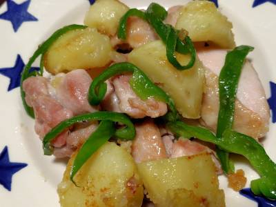 カリカリじゃがいもと鶏のソテー