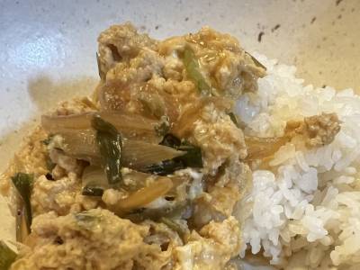 鶏ひき肉の親子丼