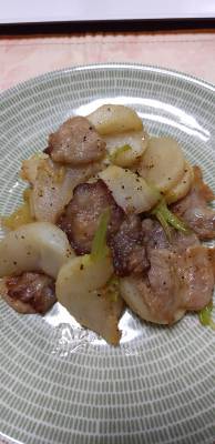 かぶと豚肉の炒め物