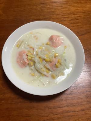 さけとコーンのシンプルチャウダー