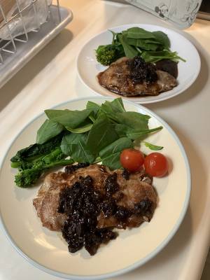 豚肉ソテー プルーン仕立て