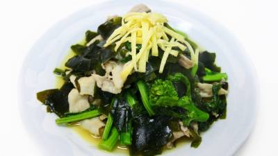 わかめと豚バラの甘辛炒め