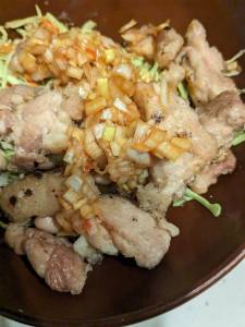 蒸し鶏のパリパリ焼き