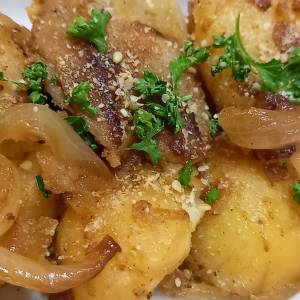 新じゃがと豚バラの煮っころがし