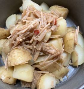 ゆでじゃがのなめたけあえ