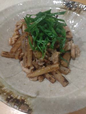 大根と豚バラの甘辛みそ炒め