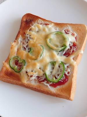 しらすのピザトースト