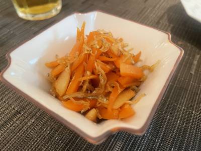 にんじんとじゃこのきんぴら